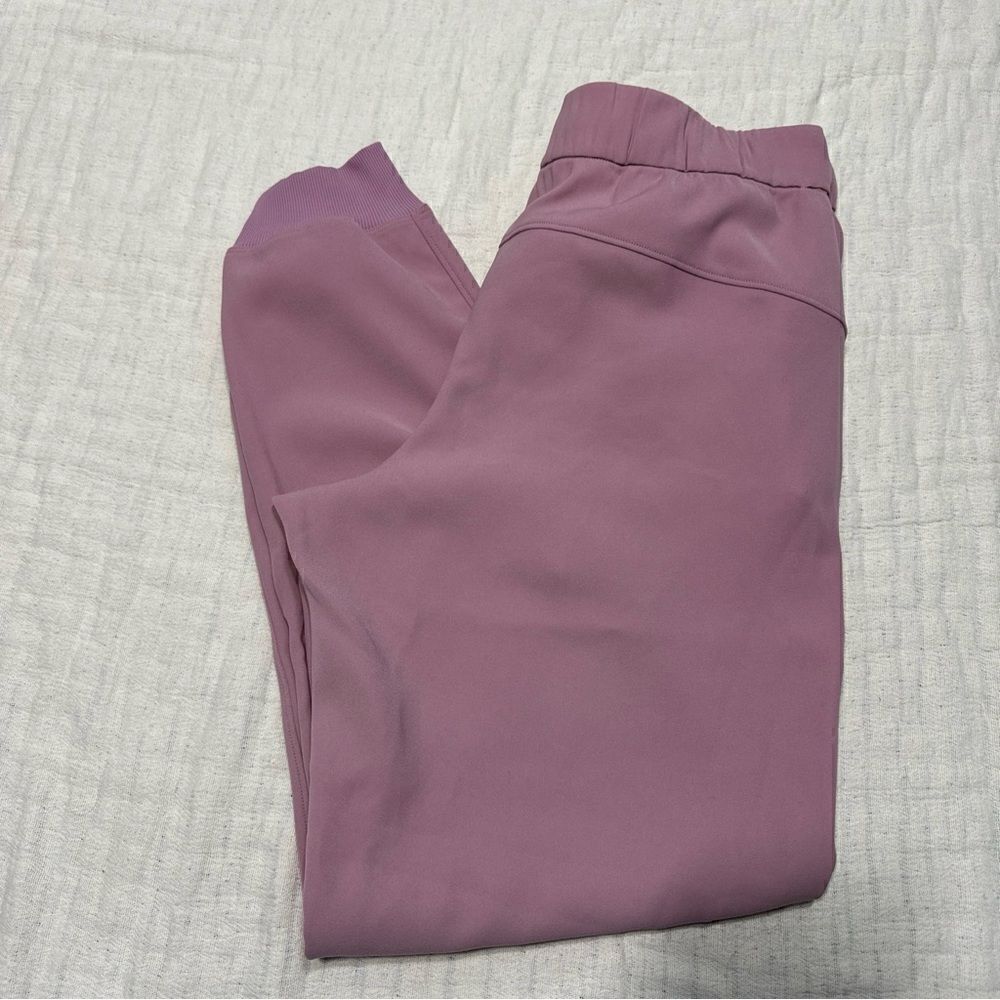 lululemon on the fly jogger 6 Pink